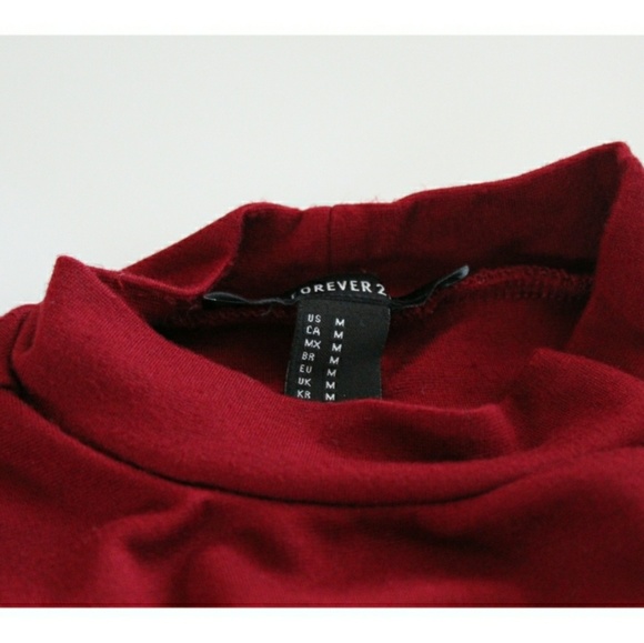 Mock crop top🌹 - Picture 4 of 4